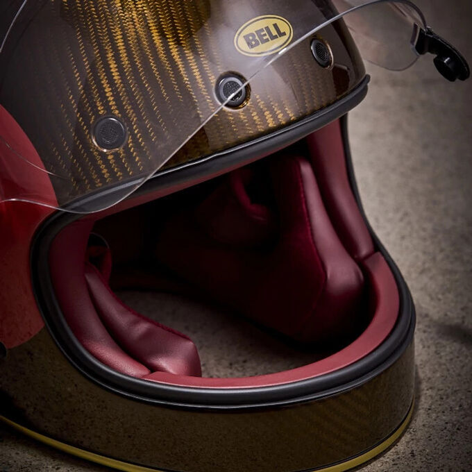 Bell Bullitt GT Carbon helmet Bell Bullitt GT Carbon helmet